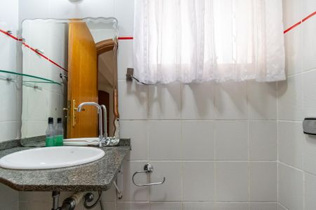 Casa à venda com 145m², 3 quartos e 2 vagasBanheiro da Suíte 2