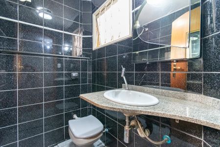 Casa à venda com 145m², 3 quartos e 2 vagasBanheiro da Suíte 3