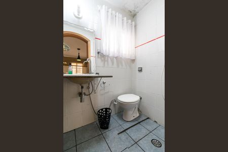 Casa à venda com 145m², 3 quartos e 2 vagasBanheiro da Suíte 2