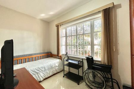 Casa à venda com 270m², 4 quartos e 4 vagas Casa à venda com 270m², 4 quartos e 4 vagasQuarto 3