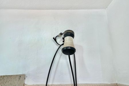 Casa à venda com 270m², 4 quartos e 4 vagas Casa à venda com 270m², 4 quartos e 4 vagasBanheiro de Serviço