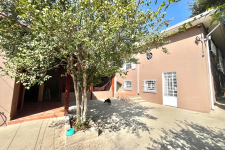 Casa à venda com 270m², 4 quartos e 4 vagas Casa à venda com 270m², 4 quartos e 4 vagasQuintal