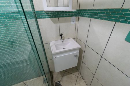 Casa à venda com 600m², 2 quartos e 3 vagas Casa à venda com 600m², 2 quartos e 3 vagasEdicula - Banheiro