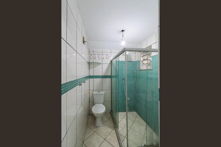 Casa à venda com 600m², 2 quartos e 3 vagas Casa à venda com 600m², 2 quartos e 3 vagasEdicula - Banheiro