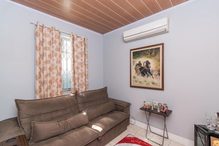 Casa à venda com 600m², 2 quartos e 3 vagas Casa à venda com 600m², 2 quartos e 3 vagasSala