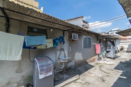 Casa à venda com 600m², 2 quartos e 3 vagas Casa à venda com 600m², 2 quartos e 3 vagasÁrea comum
