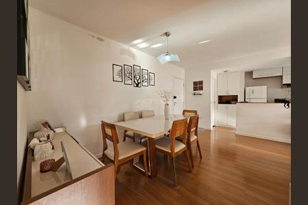 Casa à venda com 96m², 3 quartos e 1 vaga