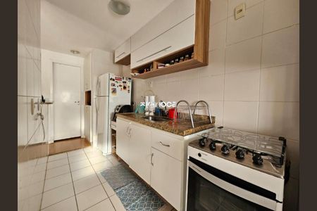 Casa à venda com 96m², 3 quartos e 1 vaga