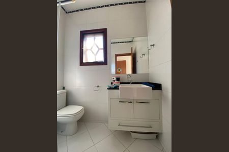 Casa à venda com 158m², 4 quartos e 2 vagasBanheiro Suíte 3