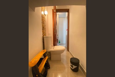 Casa à venda com 158m², 4 quartos e 2 vagasLavabo