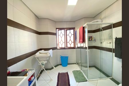 Casa à venda com 158m², 4 quartos e 2 vagasBanheiro Suíte 1