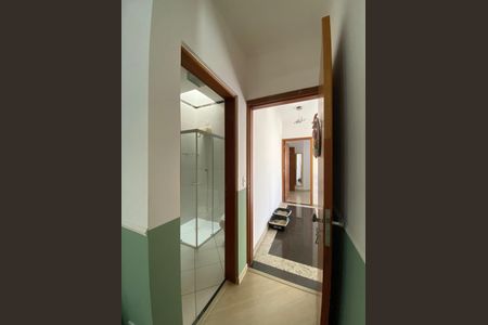 Casa à venda com 158m², 4 quartos e 2 vagasSuíte 2