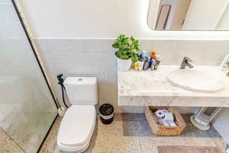 Apartamento à venda com 83m², 2 quartos e 1 vagaBanheiro da Suíte