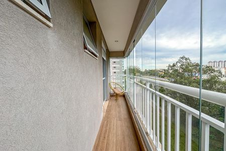 Apartamento à venda com 127m², 3 quartos e 2 vagasVaranda da Suíte 2