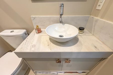 Apartamento à venda com 127m², 3 quartos e 2 vagasBanheiro da Suíte 1