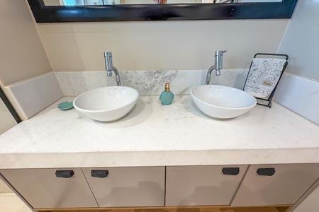 Apartamento à venda com 127m², 3 quartos e 2 vagasBanheiro da Suíte 2