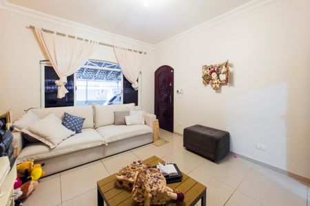 Casa para alugar com 130m², 3 quartos e 3 vagas Casa para alugar com 130m², 3 quartos e 3 vagasSala