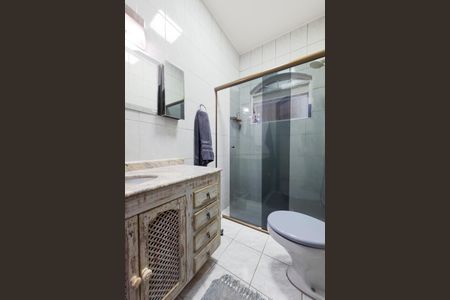 Casa para alugar com 130m², 3 quartos e 3 vagas Casa para alugar com 130m², 3 quartos e 3 vagasBanheiro