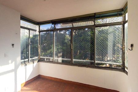 Apartamento à venda com 85m², 2 quartos e sem vaga Apartamento à venda com 85m², 2 quartos e sem vagaVaranda