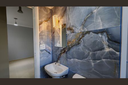 Apartamento à venda com 59m², 2 quartos e 1 vaga Apartamento à venda com 59m², 2 quartos e 1 vagaBanheiro