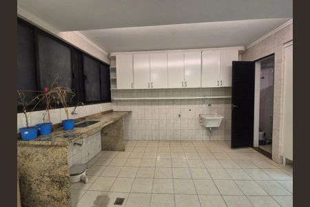 Apartamento para alugar com 240m², 3 quartos e 2 vagasÁrea de Serviço