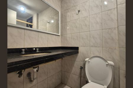 Apartamento para alugar com 240m², 3 quartos e 2 vagasBanheiro Social