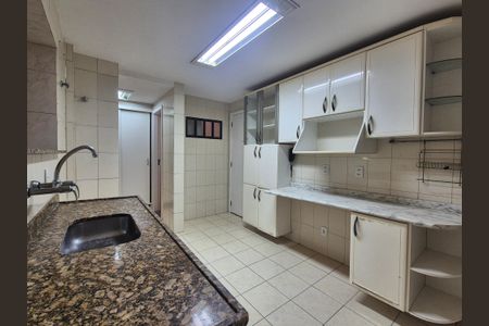 Apartamento para alugar com 240m², 3 quartos e 2 vagasCozinha
