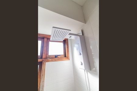 Casa de condomínio à venda com 110m², 3 quartos e 2 vagasBanheiro da Suíte