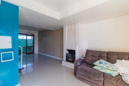 Casa de condomínio à venda com 110m², 3 quartos e 2 vagasSala