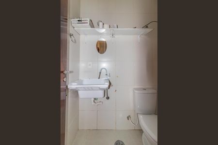 Casa de condomínio à venda com 110m², 3 quartos e 2 vagasBanheiro Social