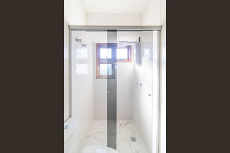 Casa de condomínio à venda com 110m², 3 quartos e 2 vagasBanheiro da Suíte