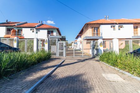 Casa de condomínio à venda com 110m², 3 quartos e 2 vagasFachada