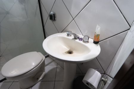 Casa à venda com 190m², 4 quartos e 4 vagasBanheiro Social