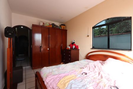 Casa à venda com 190m², 4 quartos e 4 vagasQuarto - Casa 2