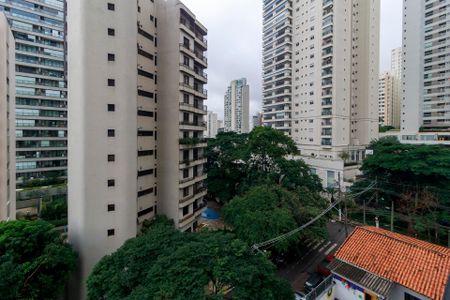 Apartamento à venda com 41m², 2 quartos e sem vaga Apartamento à venda com 41m², 2 quartos e sem vagaSala - Vista da Varanda