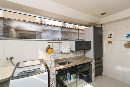 Apartamento à venda com 101m², 2 quartos e 1 vagaÁrea de Serviço