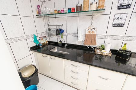 Apartamento à venda com 101m², 2 quartos e 1 vagaCozinha