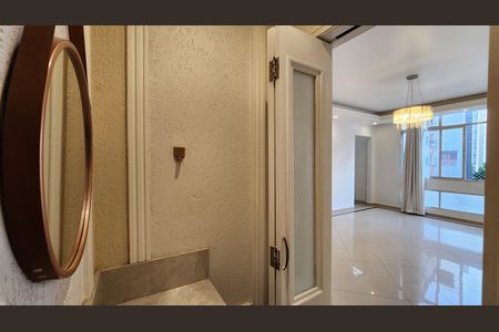 Apartamento para alugar com 154m², 3 quartos e 1 vagaLavabo