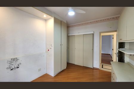 Apartamento para alugar com 154m², 3 quartos e 1 vagaQuarto 2 - Armários