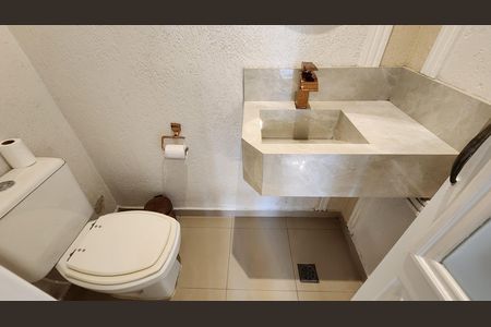 Apartamento para alugar com 154m², 3 quartos e 1 vagaLavabo