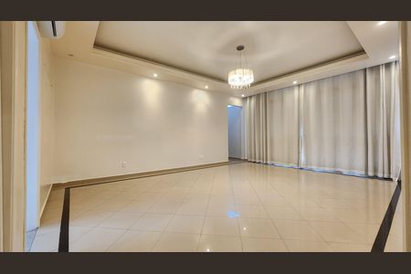 Apartamento para alugar com 154m², 3 quartos e 1 vagaSala