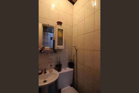 Casa de condomínio à venda com 105m², 2 quartos e 1 vagaBanheiro de Serviço