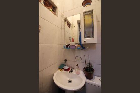 Casa de condomínio à venda com 105m², 2 quartos e 1 vagaBanheiro de Serviço