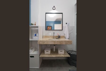Apartamento para alugar com 90m², 2 quartos e 1 vaga Apartamento para alugar com 90m², 2 quartos e 1 vagaBanheiro