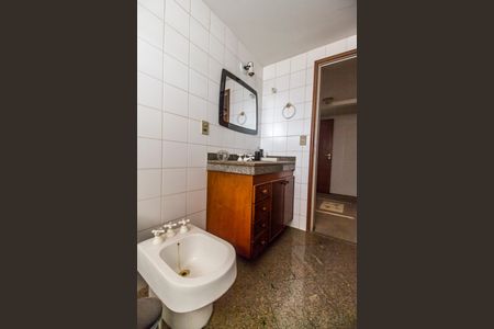 Apartamento à venda com 172m², 3 quartos e 2 vagasBanheiro 2