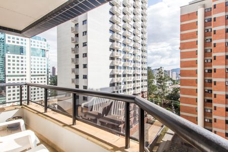 Apartamento à venda com 172m², 3 quartos e 2 vagasVaranda Suíte master