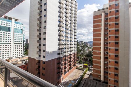 Apartamento à venda com 172m², 3 quartos e 2 vagasVista Varanda Suíte master