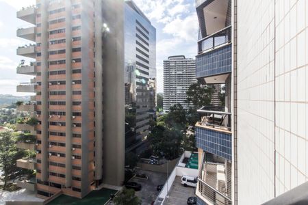 Apartamento à venda com 172m², 3 quartos e 2 vagasVista Varanda Suíte master