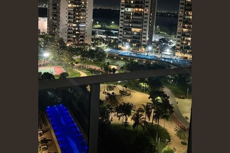 Apartamento para alugar com 79m², 2 quartos e 1 vagaVista