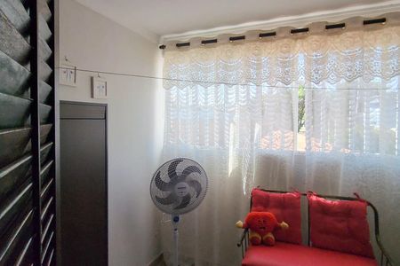 Casa à venda com 125m², 2 quartos e 2 vagas Casa à venda com 125m², 2 quartos e 2 vagasSuíte